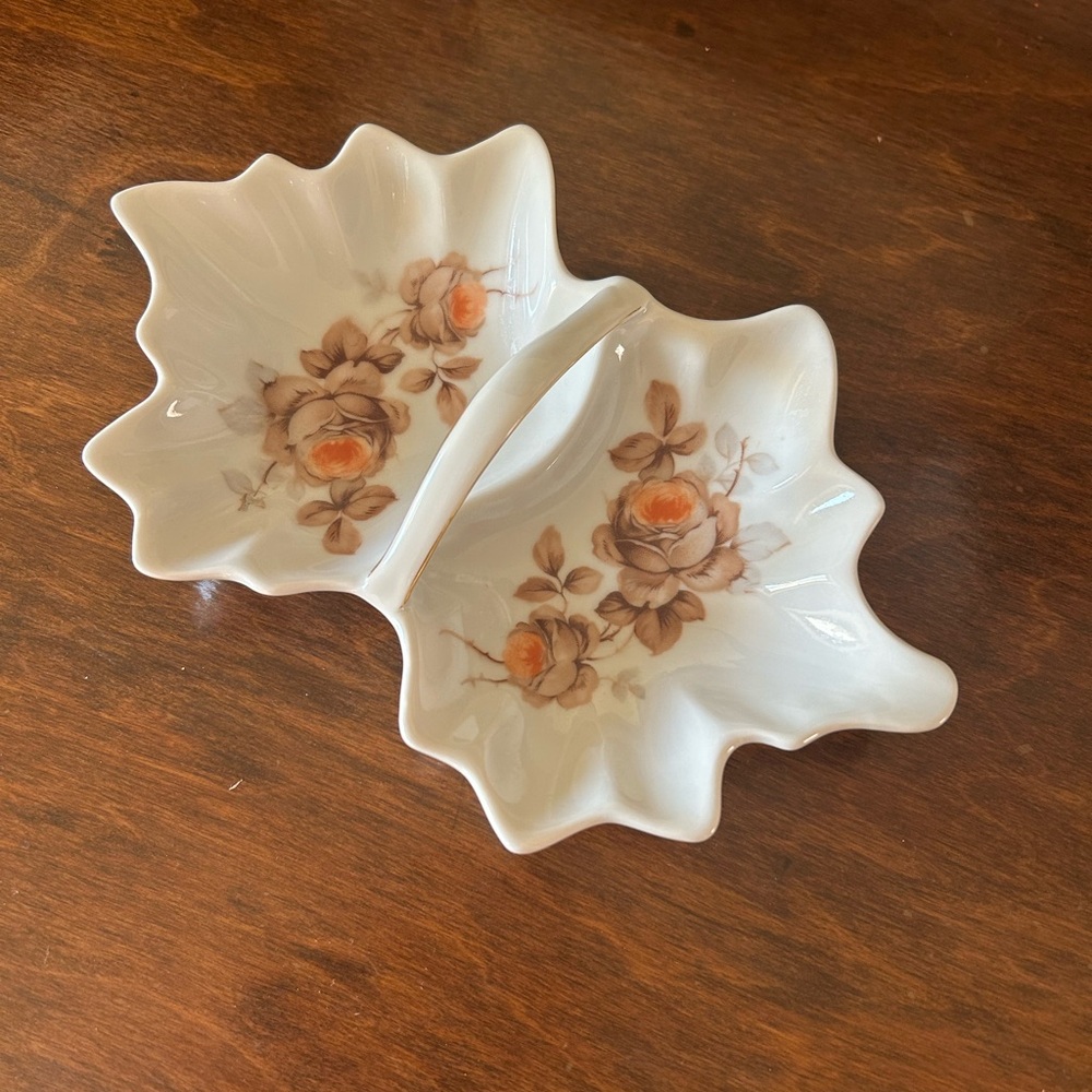 Vintage Mitterteich Bavaria Germany Handled Segmented Leaf Candy Dish